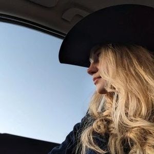 Meet your Posher, Jillian